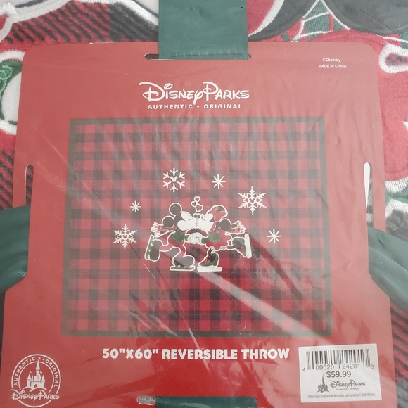 Disney Mickey and Minnie reversible Throw Blanket - Picture 2 of 3